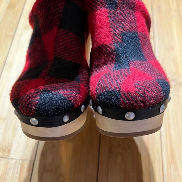 WOOLRICH Red & Black Wool Plaid Platform Clogs Size 7 - Picture 2 of 13